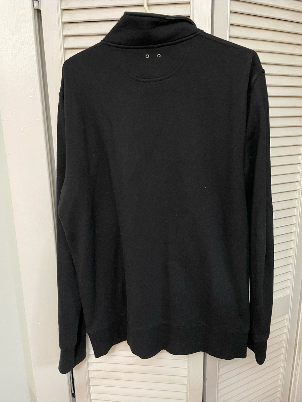 Converse ladies black sweatshirt